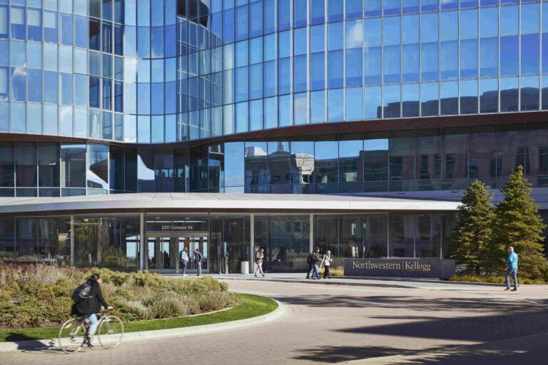 Lead and Influence in the Age of AI With the Kellogg AI Leadership Course | Online AI and ML Course