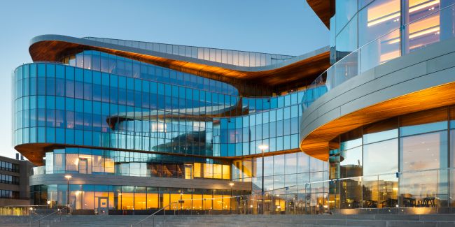 Kellogg Executive Education Launches the AI Strategies for Business Transformation Program in Collaboration with Emeritus | Emeritus