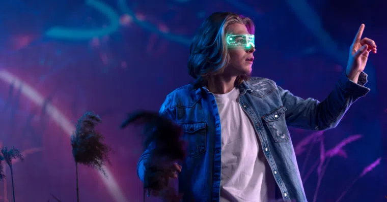 Top 4 Industries Where AR and VR Technologies are Heavily Used | Online Technology Course